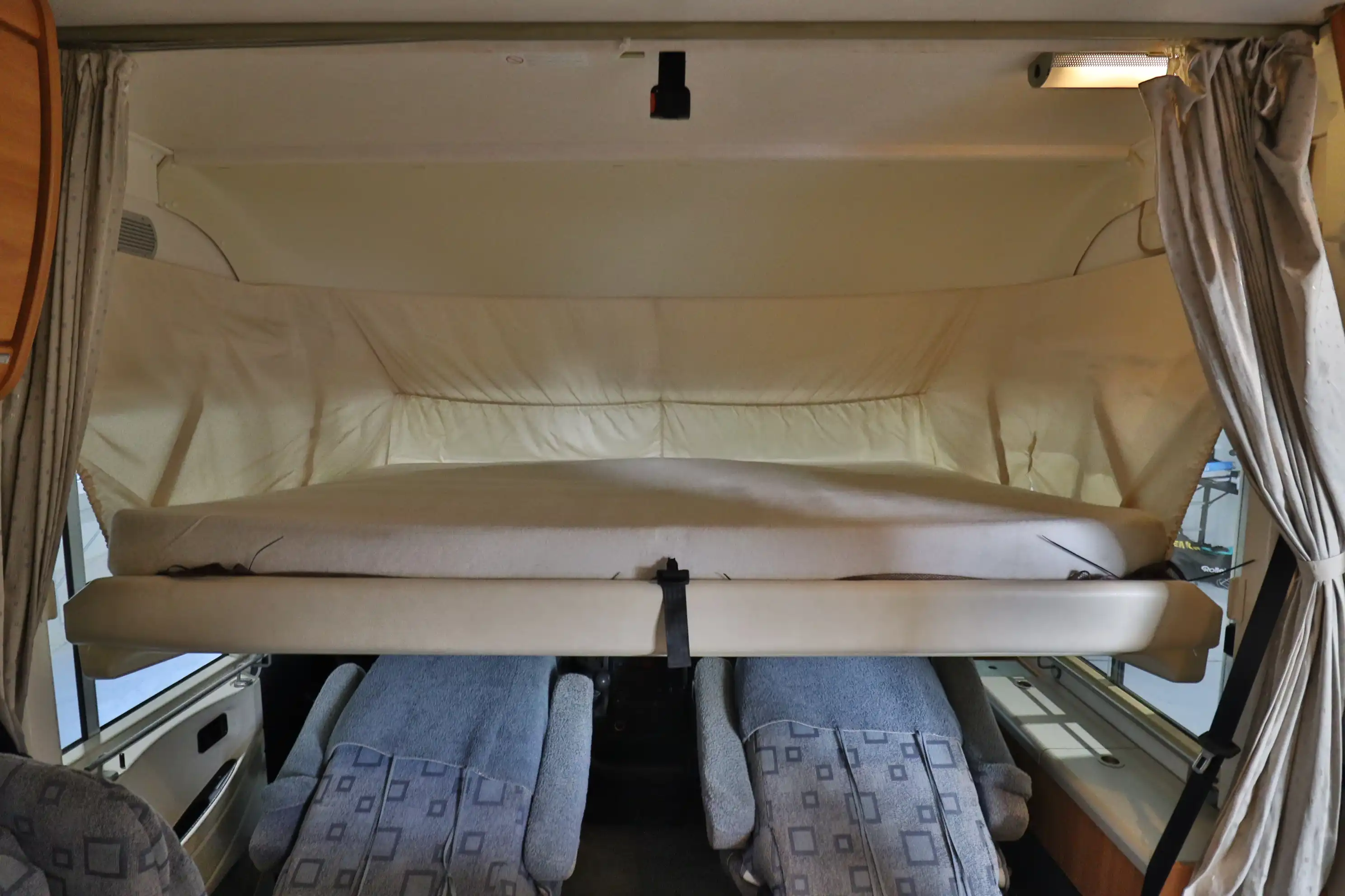 HYMER-ERIBA B 524
